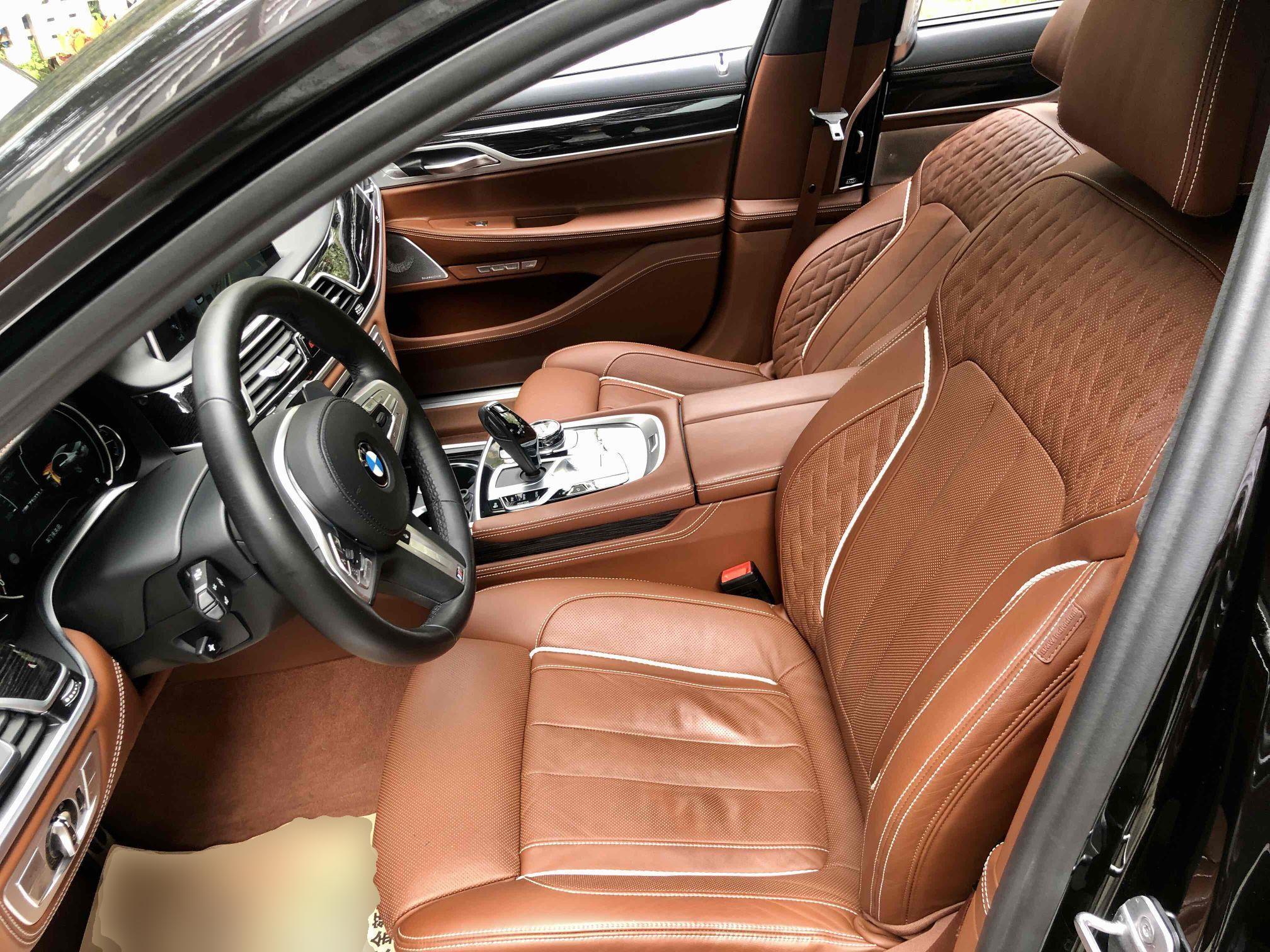 宝马7系 2018款 M760Li xDrive(进口)