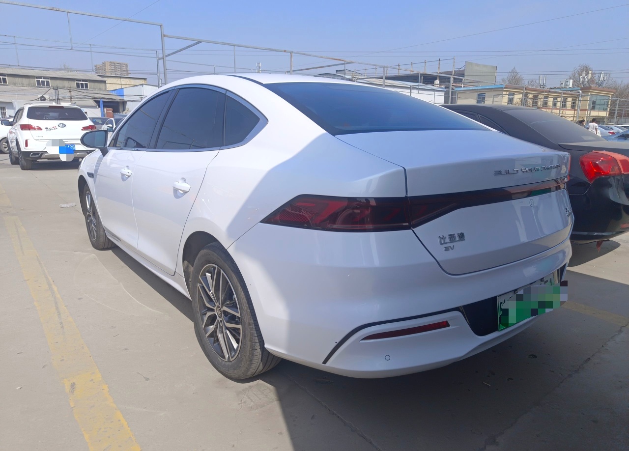 比亚迪 秦PLUS 2021款 EV 500KM 尊贵型