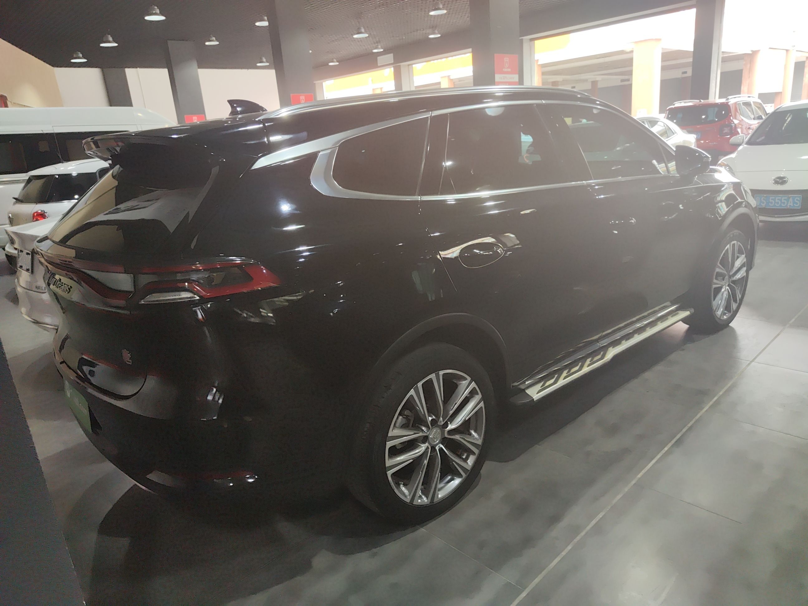 比亚迪 唐 2019款 2.0T 自动智联尊贵型 7座 国VI