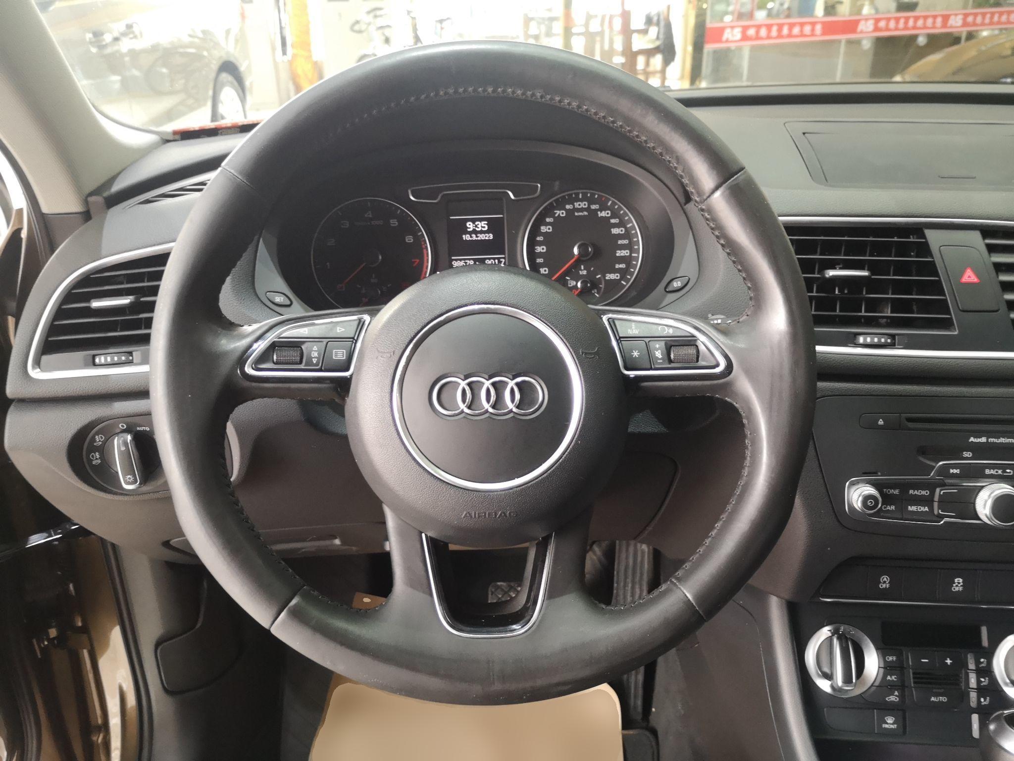 奥迪Q3 2015款 30 TFSI 舒适型