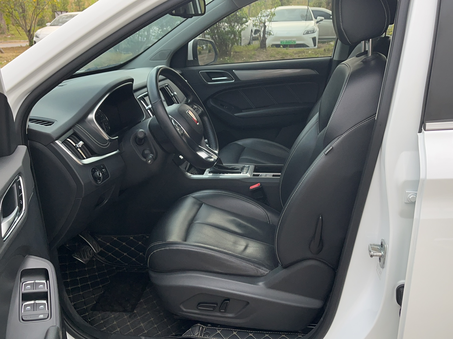 荣威RX5 2016款 30T 两驱自动互联网智享版