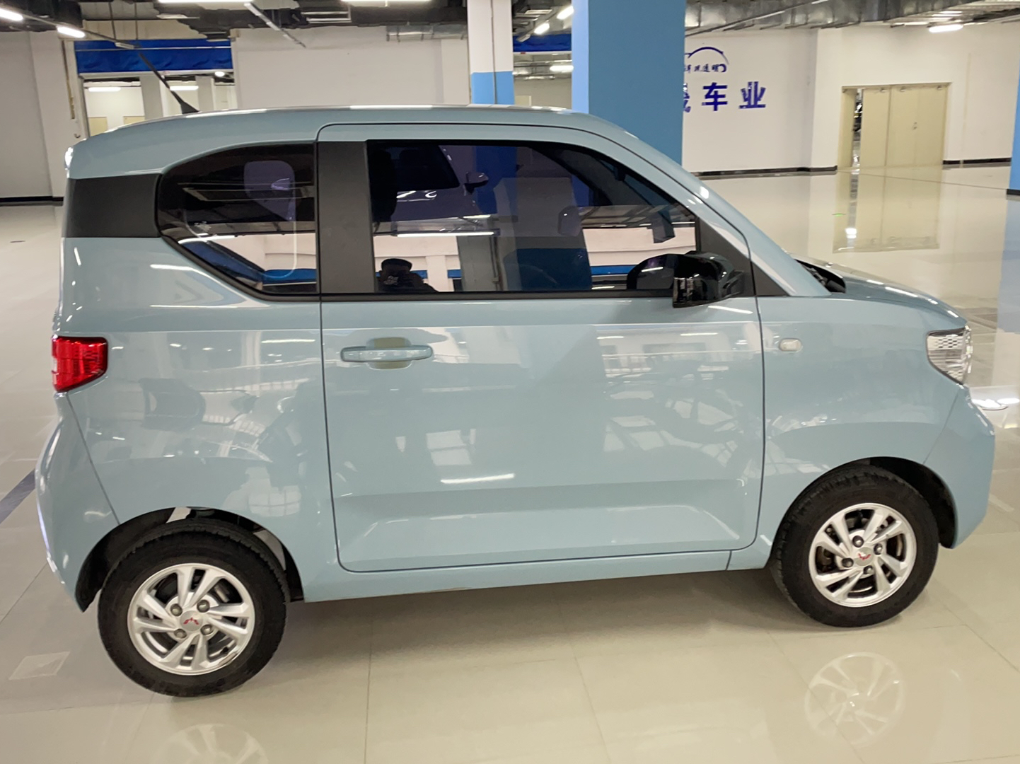 五菱汽车 宏光MINI EV 2020款 自在款 磷酸铁锂