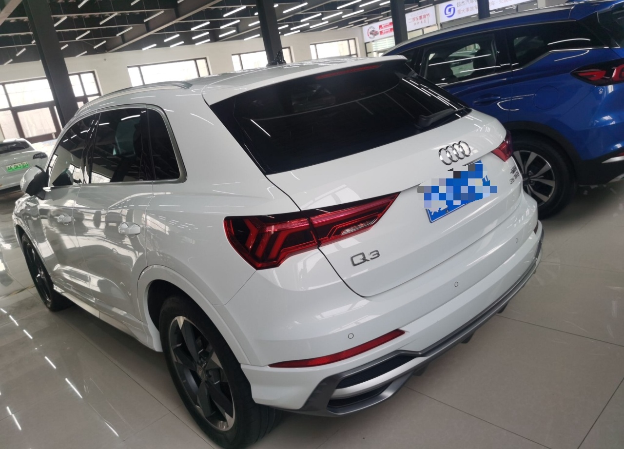 奥迪Q3 2020款 35 TFSI 时尚动感型