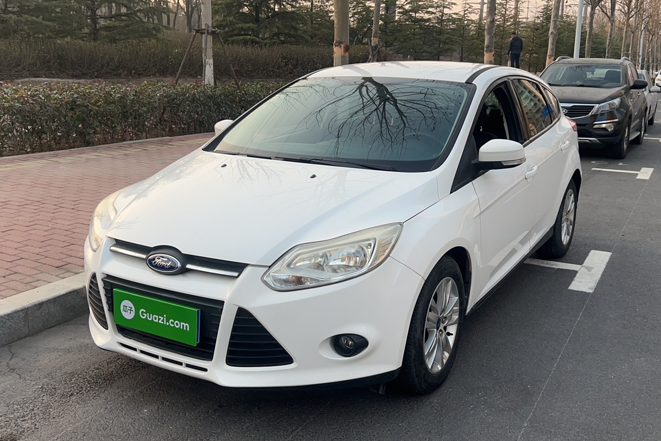 福特 福克斯 2012款 两厢 1.6L 自动舒适型