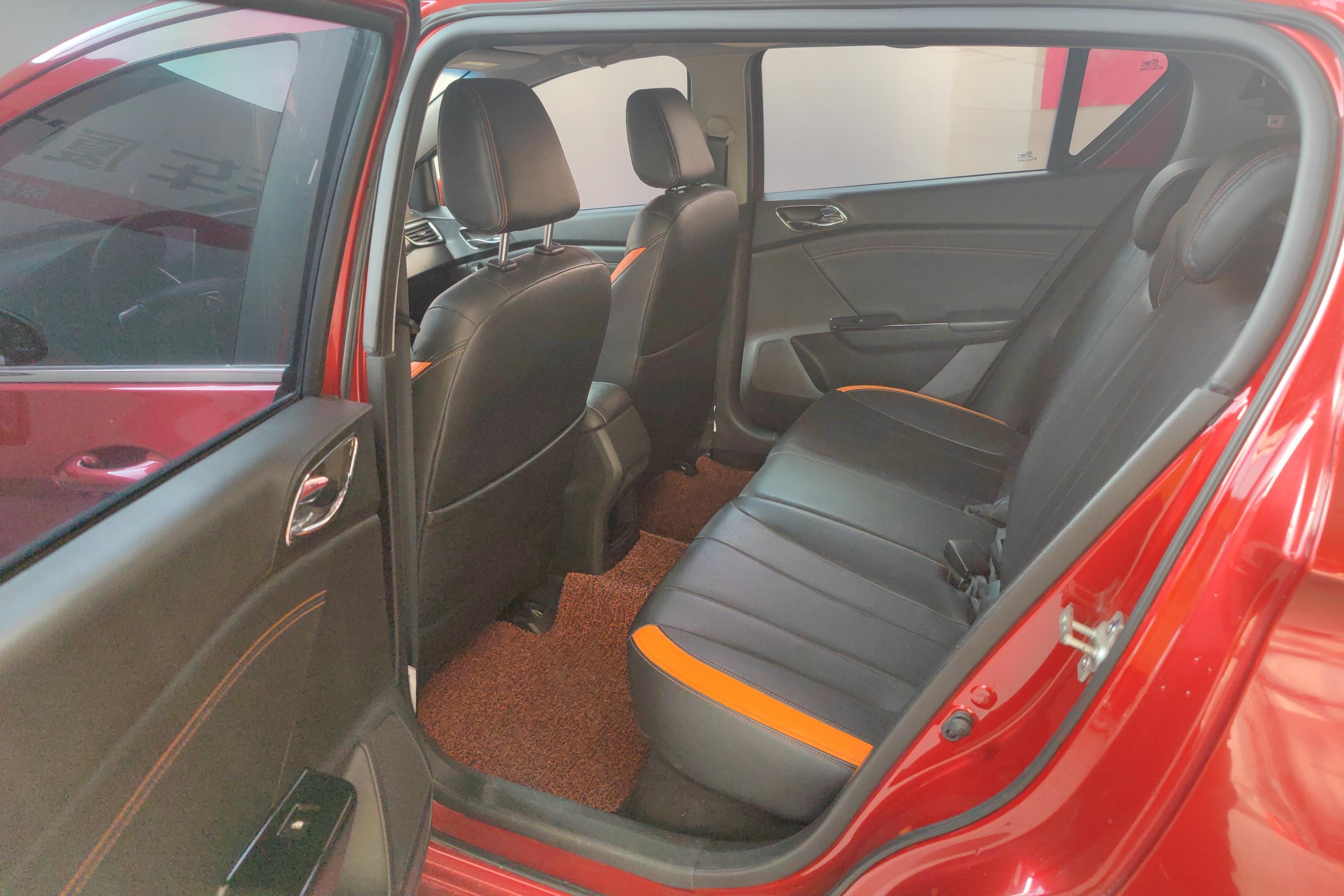 宝骏310 2016款 1.2L 手动豪华型