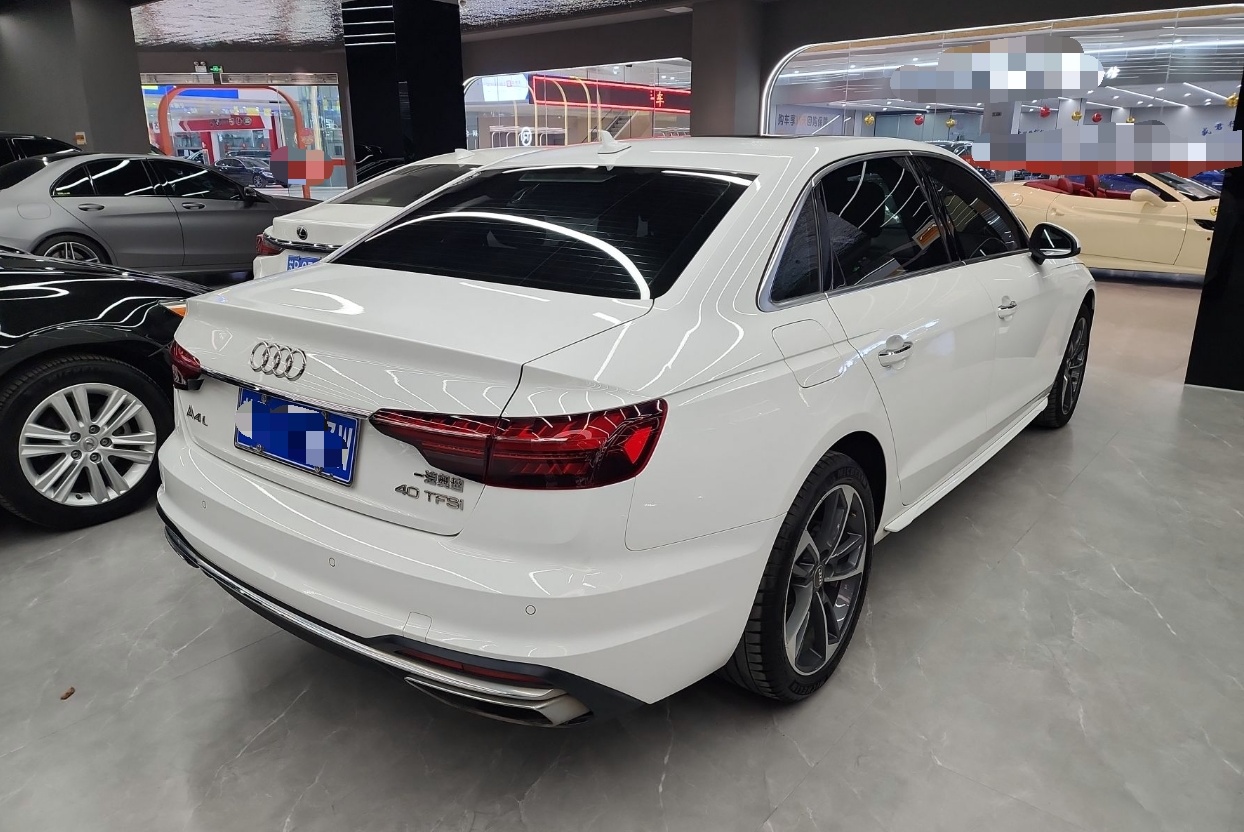 奥迪A4L 2020款 40 TFSI 时尚致雅型