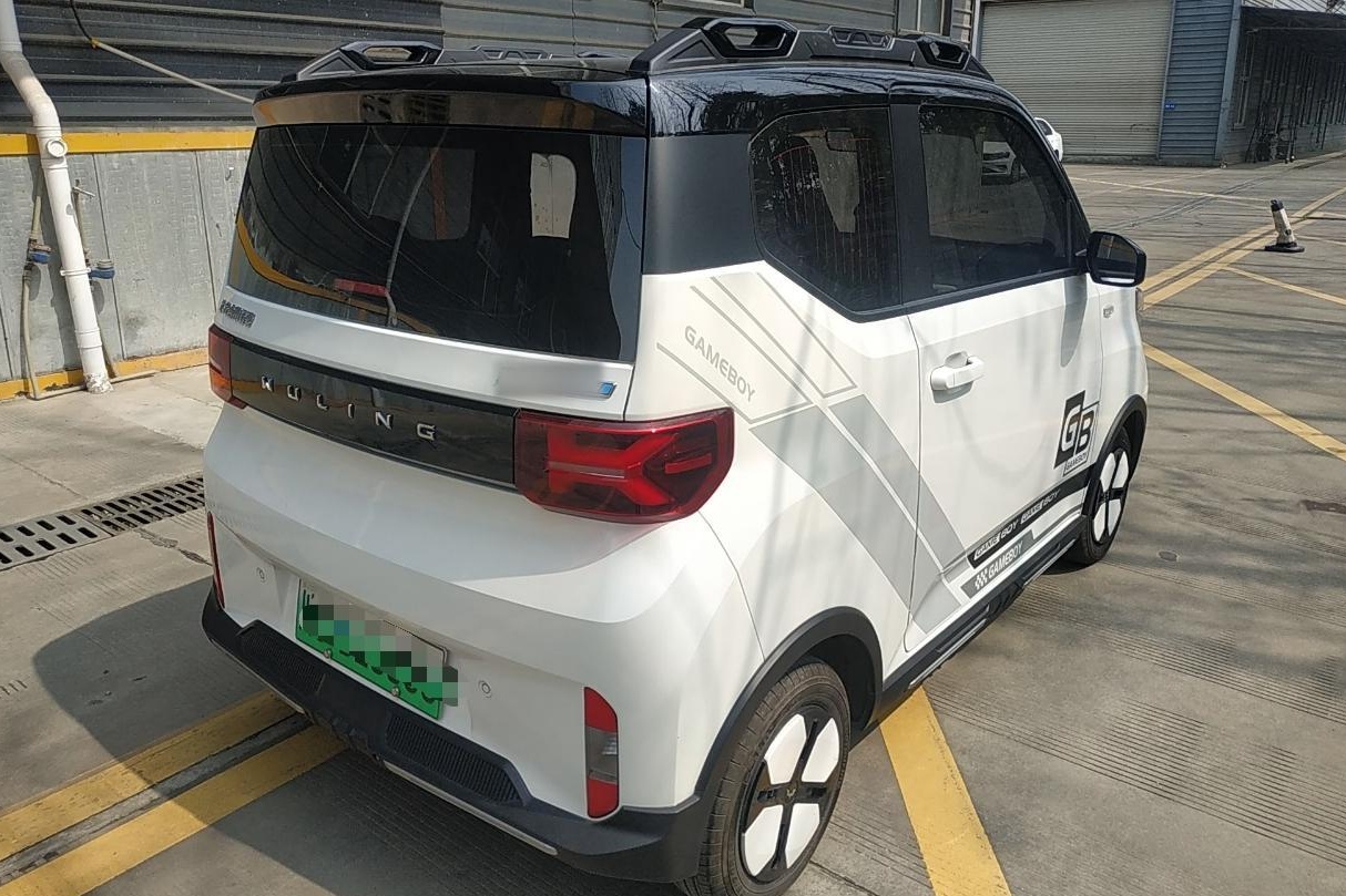 五菱汽车 宏光MINI EV 2022款 GAMEBOY 300km 玩咖款