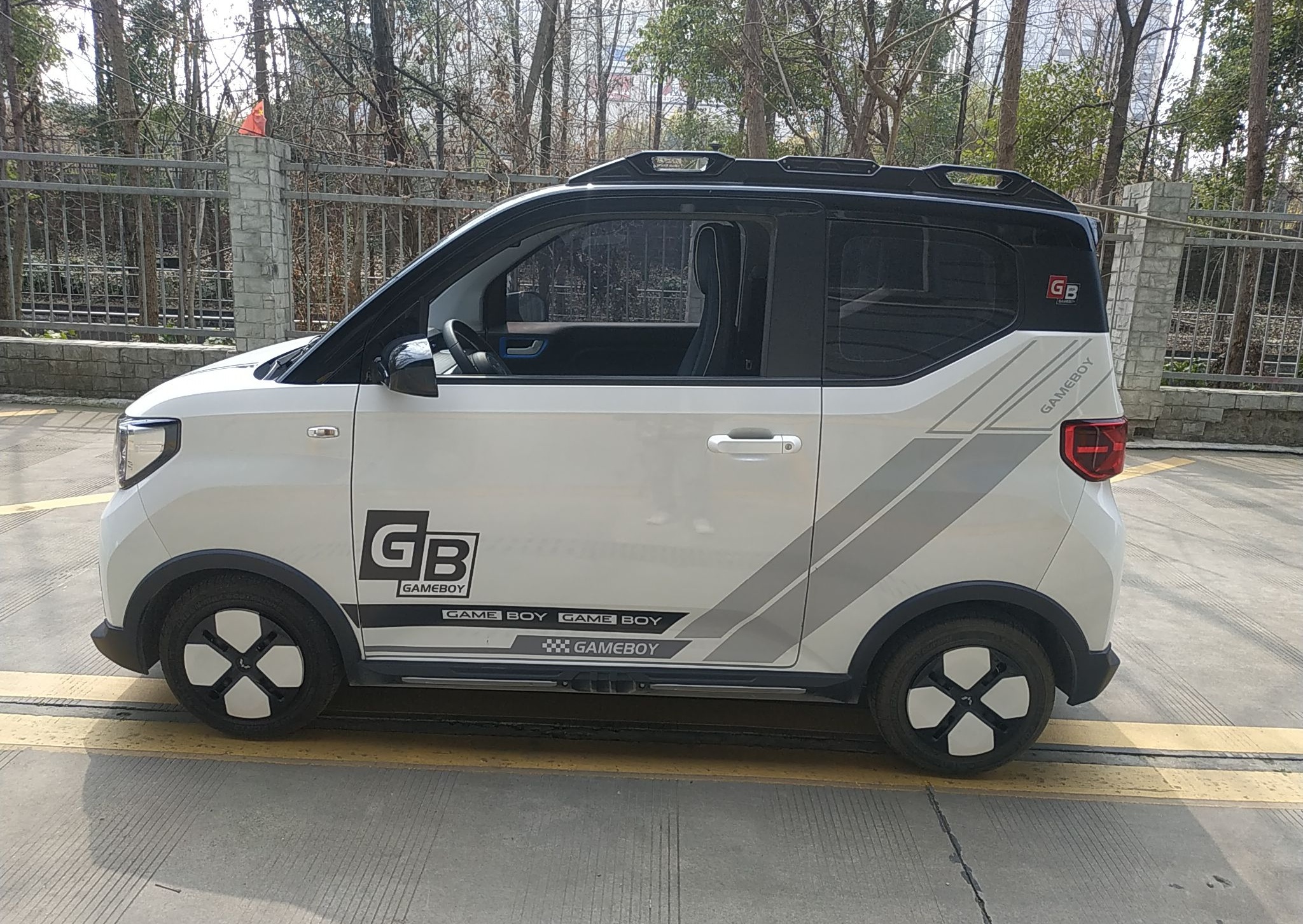 五菱汽车 宏光MINI EV 2022款 GAMEBOY 300km 玩咖款