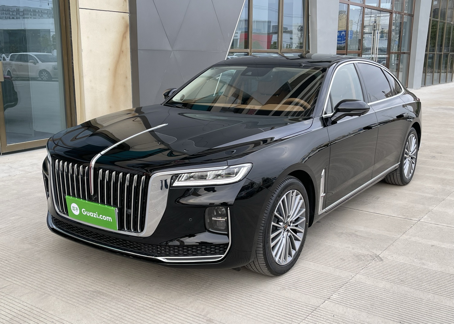 红旗H9 2022款 2.0T 智联旗享版