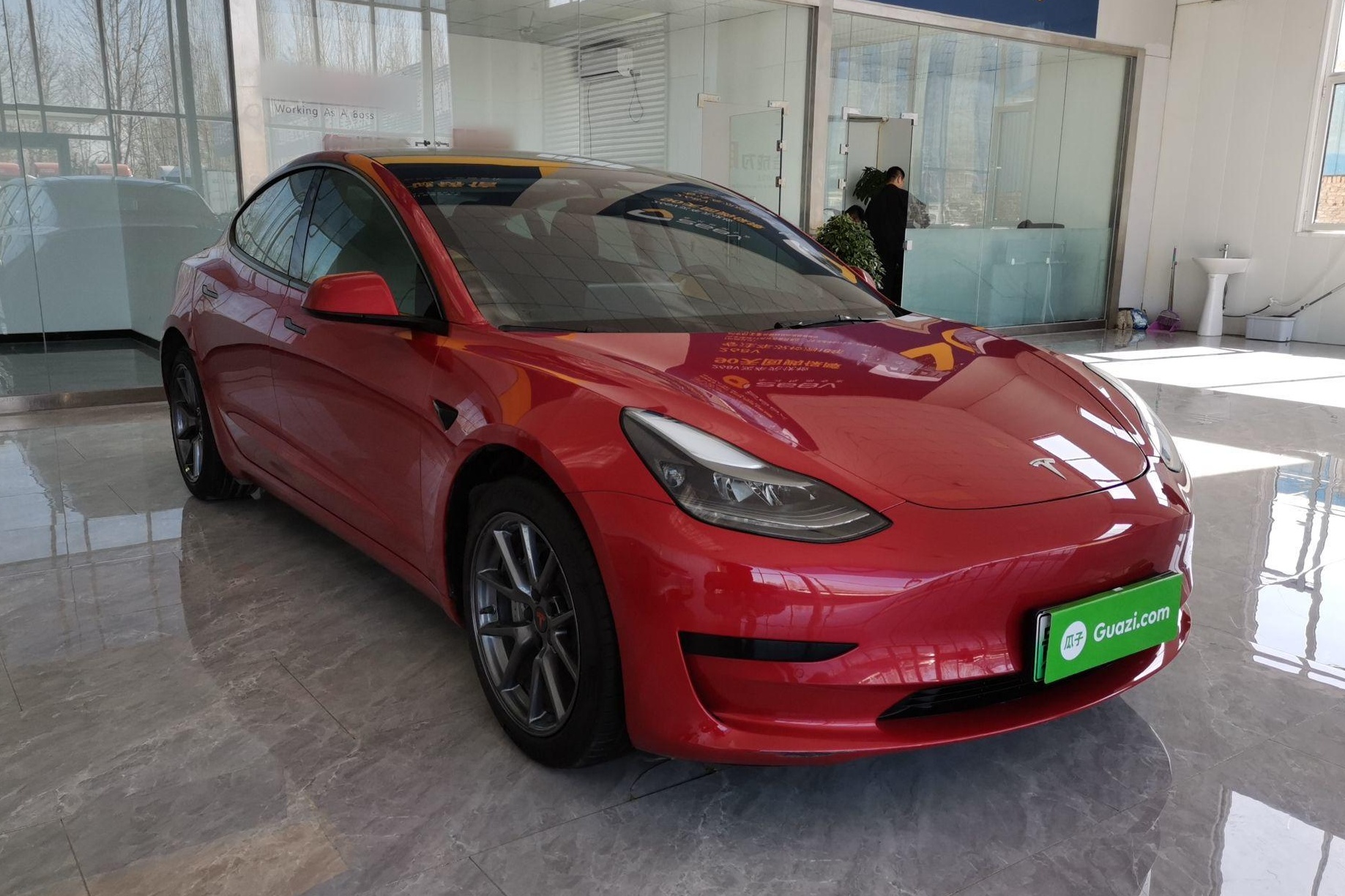 特斯拉 Model 3 2022款 后轮驱动版