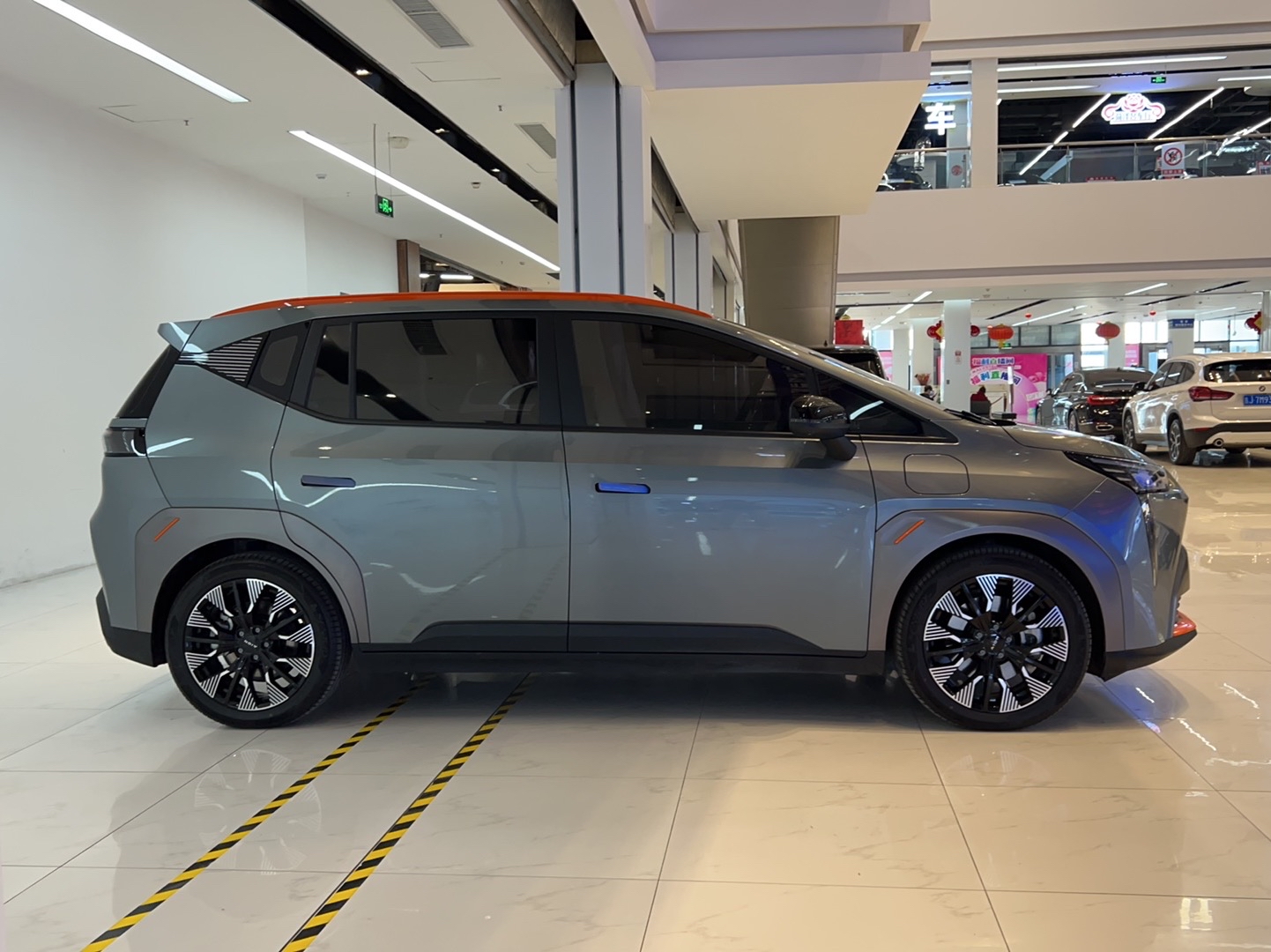 广汽埃安 AION Y 2021款 70 科技活力版