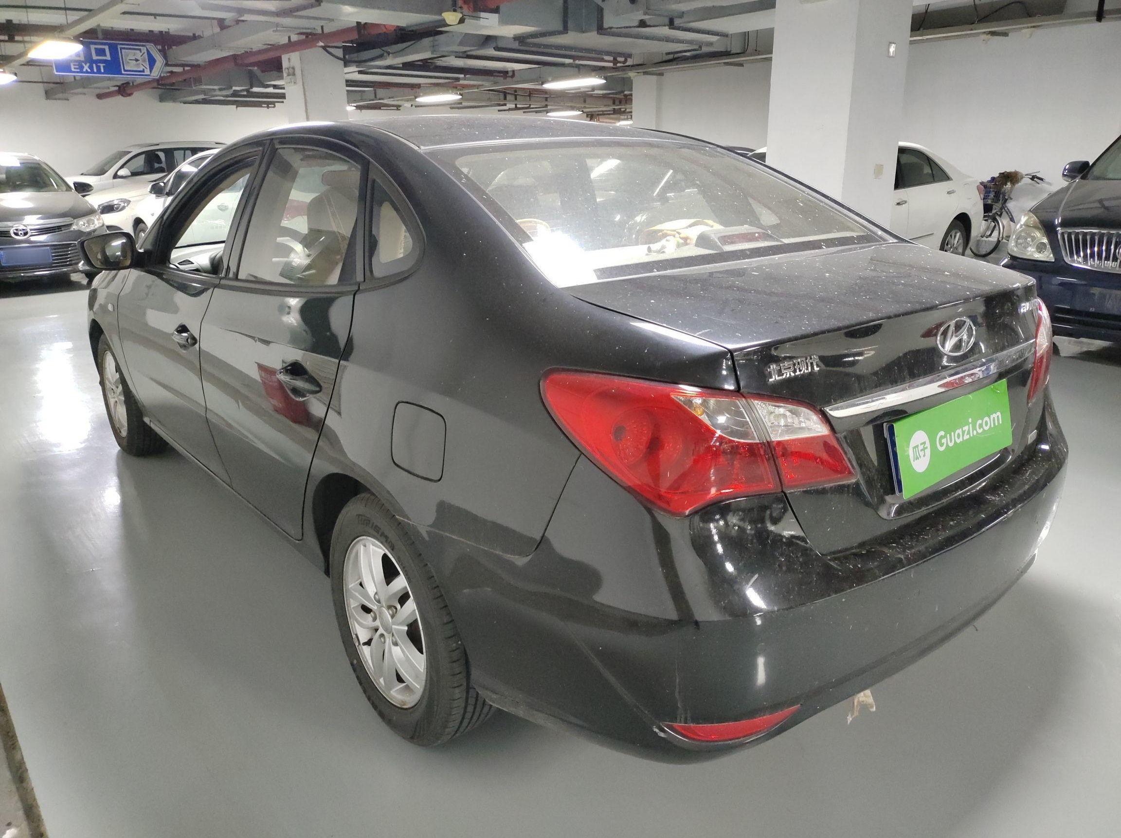 现代 悦动 2011款 1.6L 自动舒适型