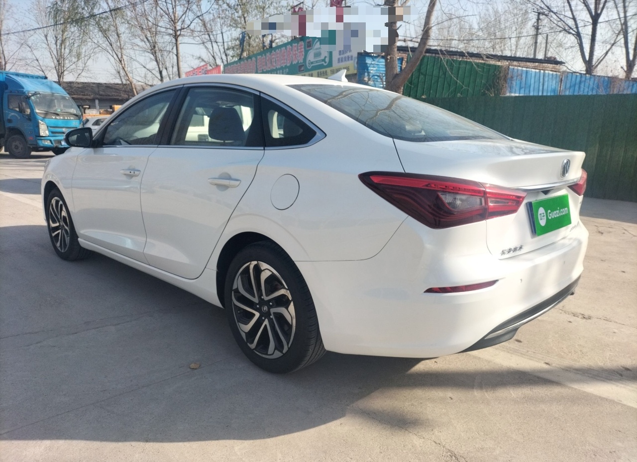 长安 逸动 2018款 1.6L GDI 自动领尚型