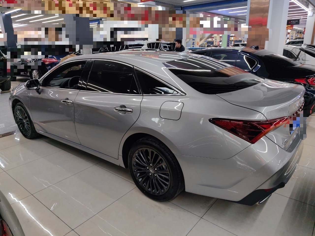 丰田 亚洲龙 2022款 2.0L XLE尊享版