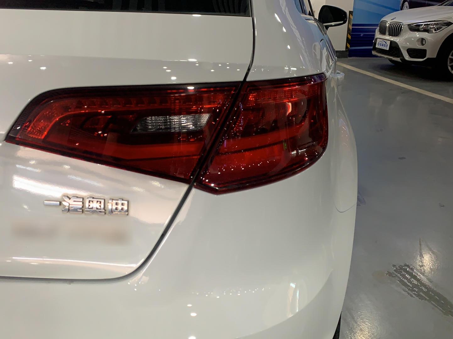 奥迪A3 2014款 Sportback 35 TFSI 自动舒适型