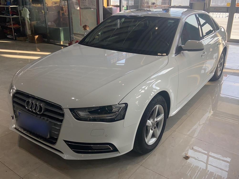 奥迪A4L 2015款 35 TFSI 自动标准型