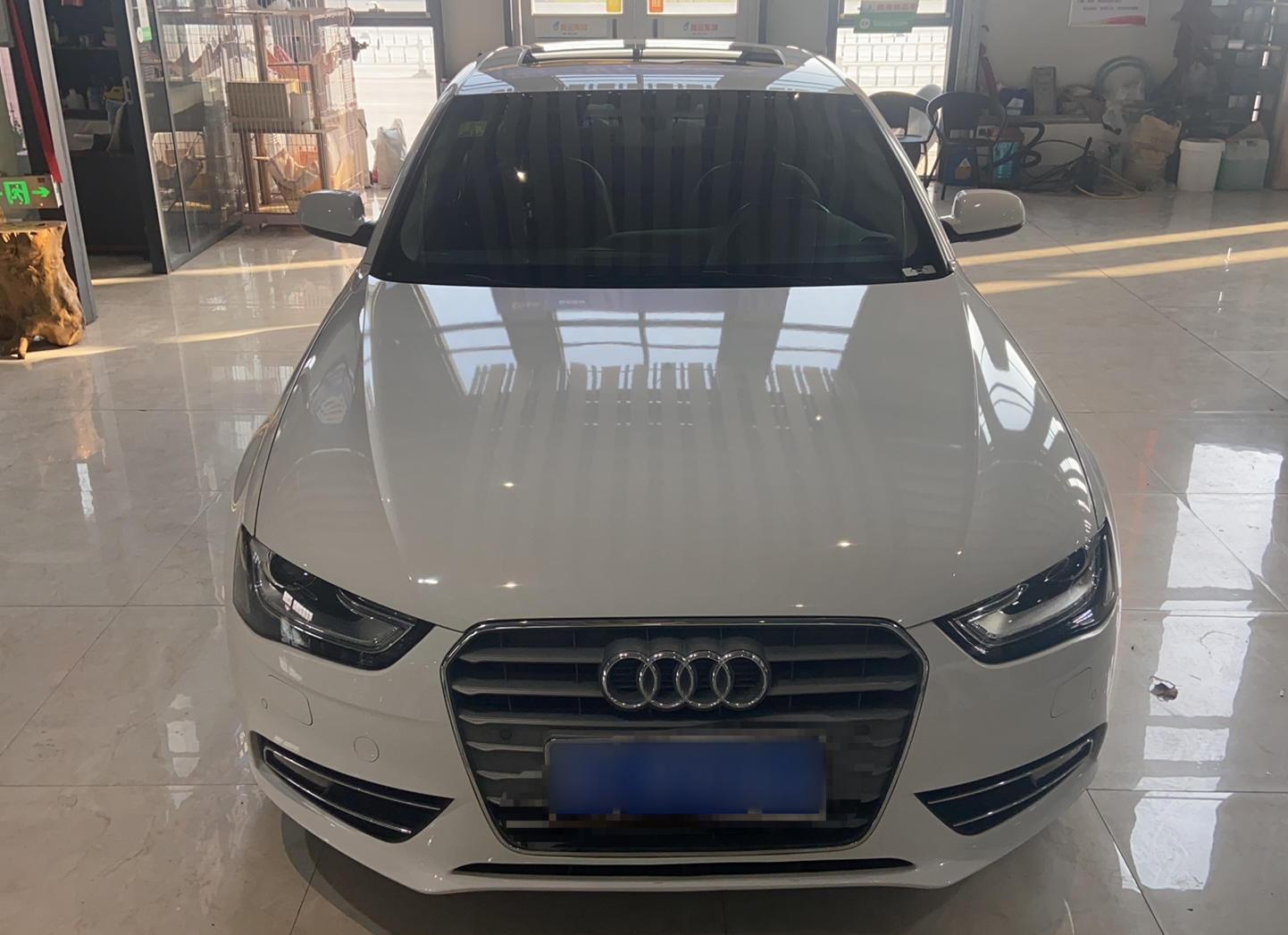 奥迪A4L 2015款 35 TFSI 自动标准型