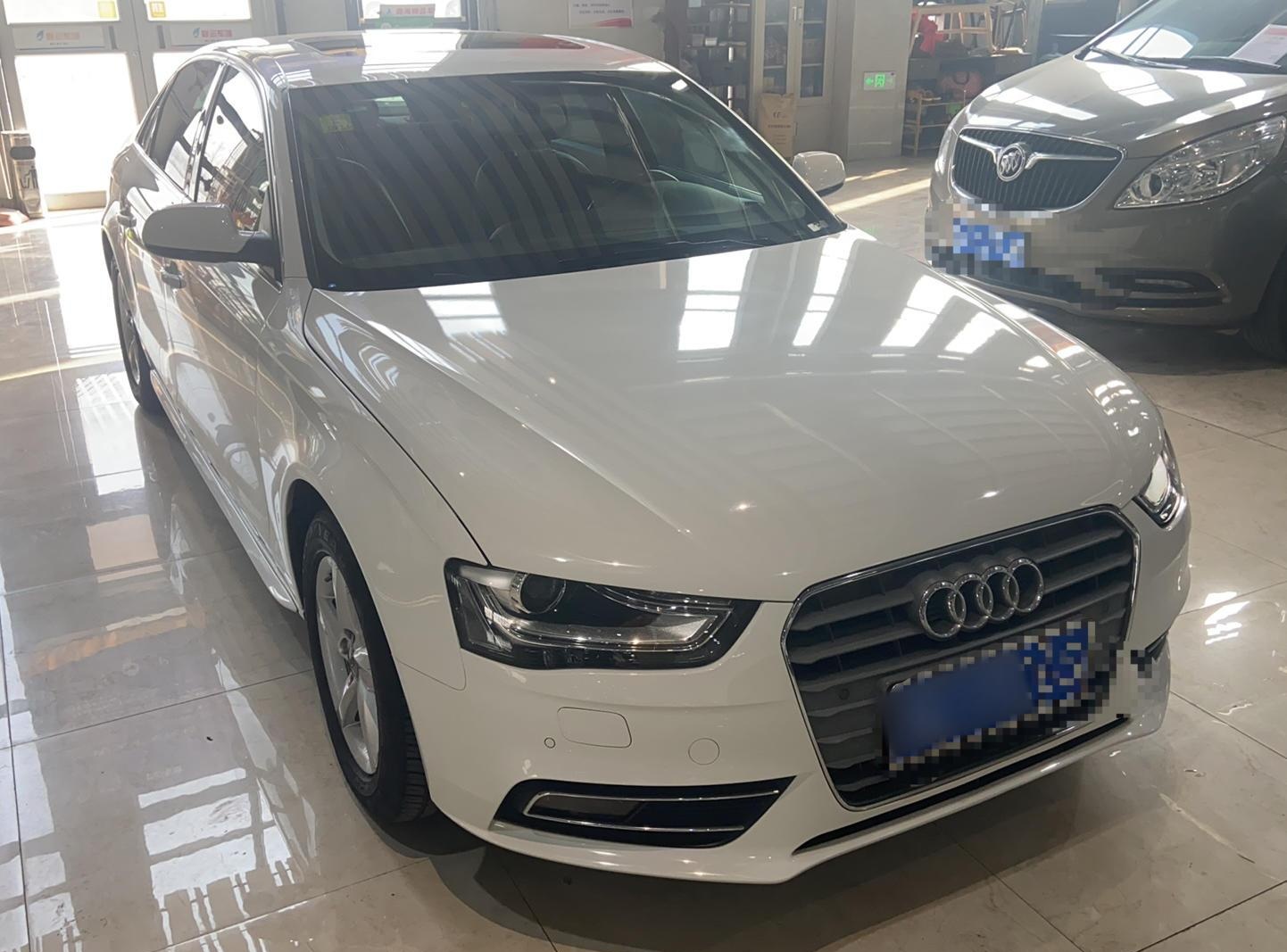 奥迪A4L 2015款 35 TFSI 自动标准型