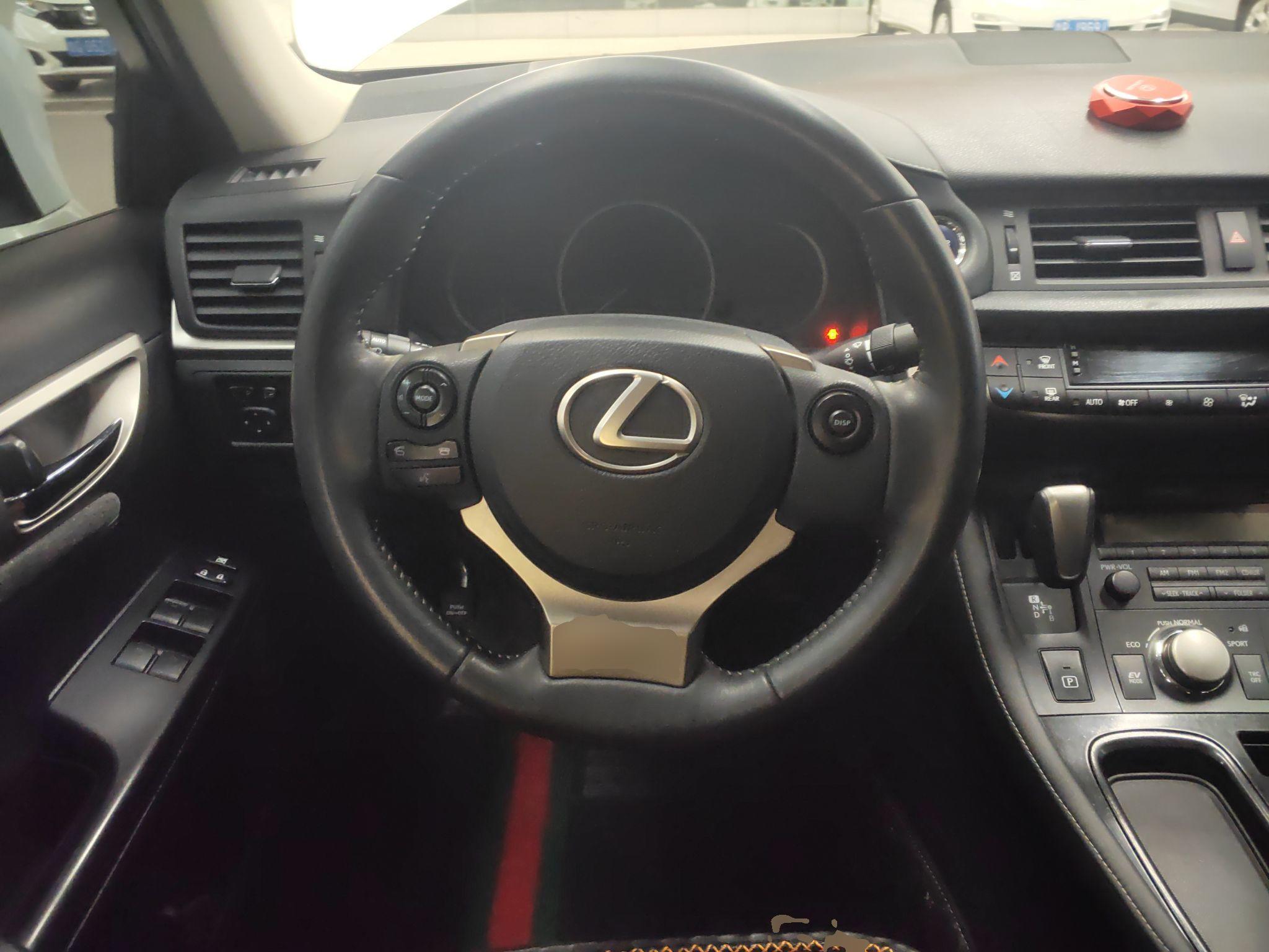 雷克萨斯CT 2014款 CT200h 精英版 单色