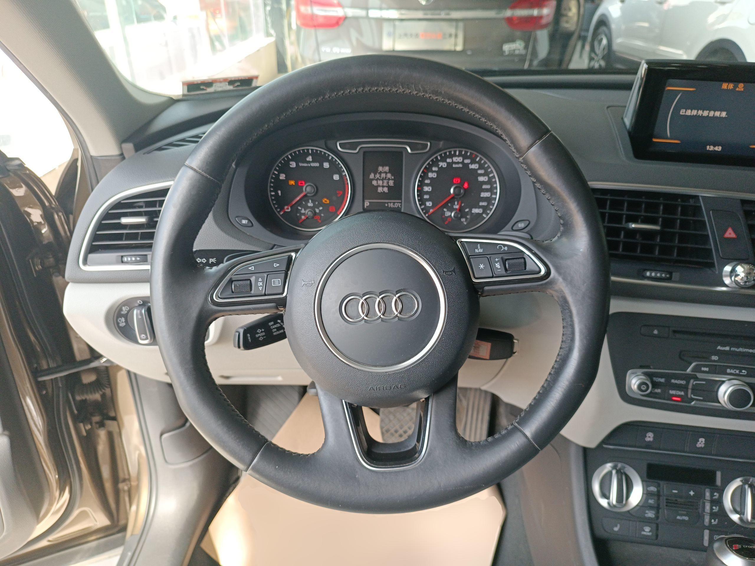 奥迪Q3 2013款 35 TFSI 舒适型