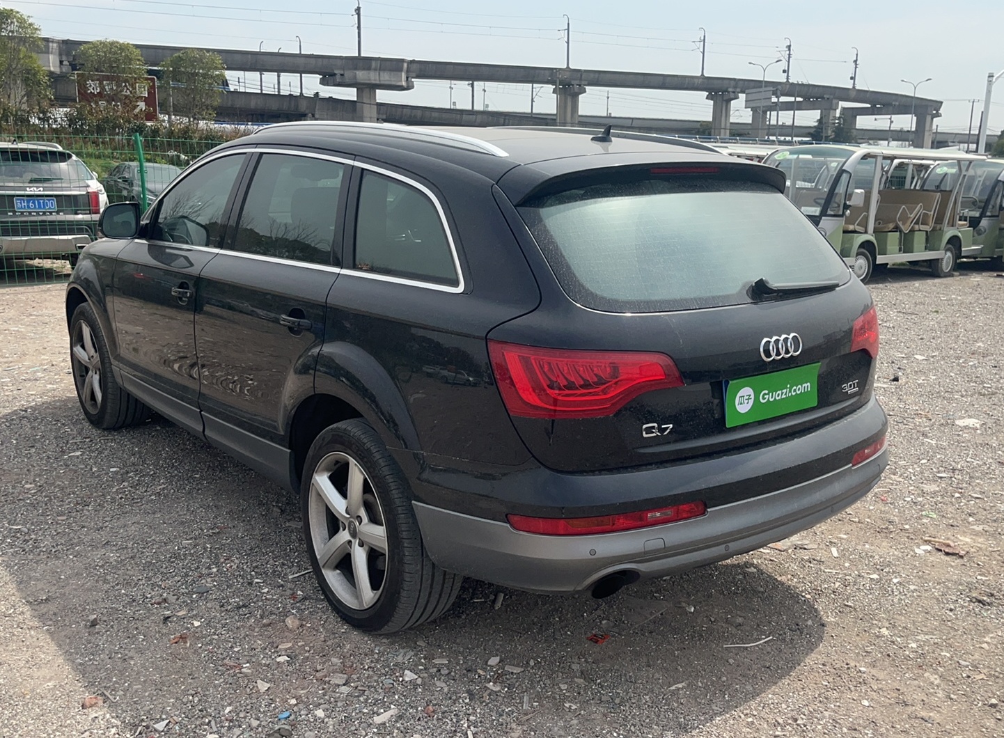 奥迪Q7 2012款 3.0 TFSI 进取型(200kW)(进口)