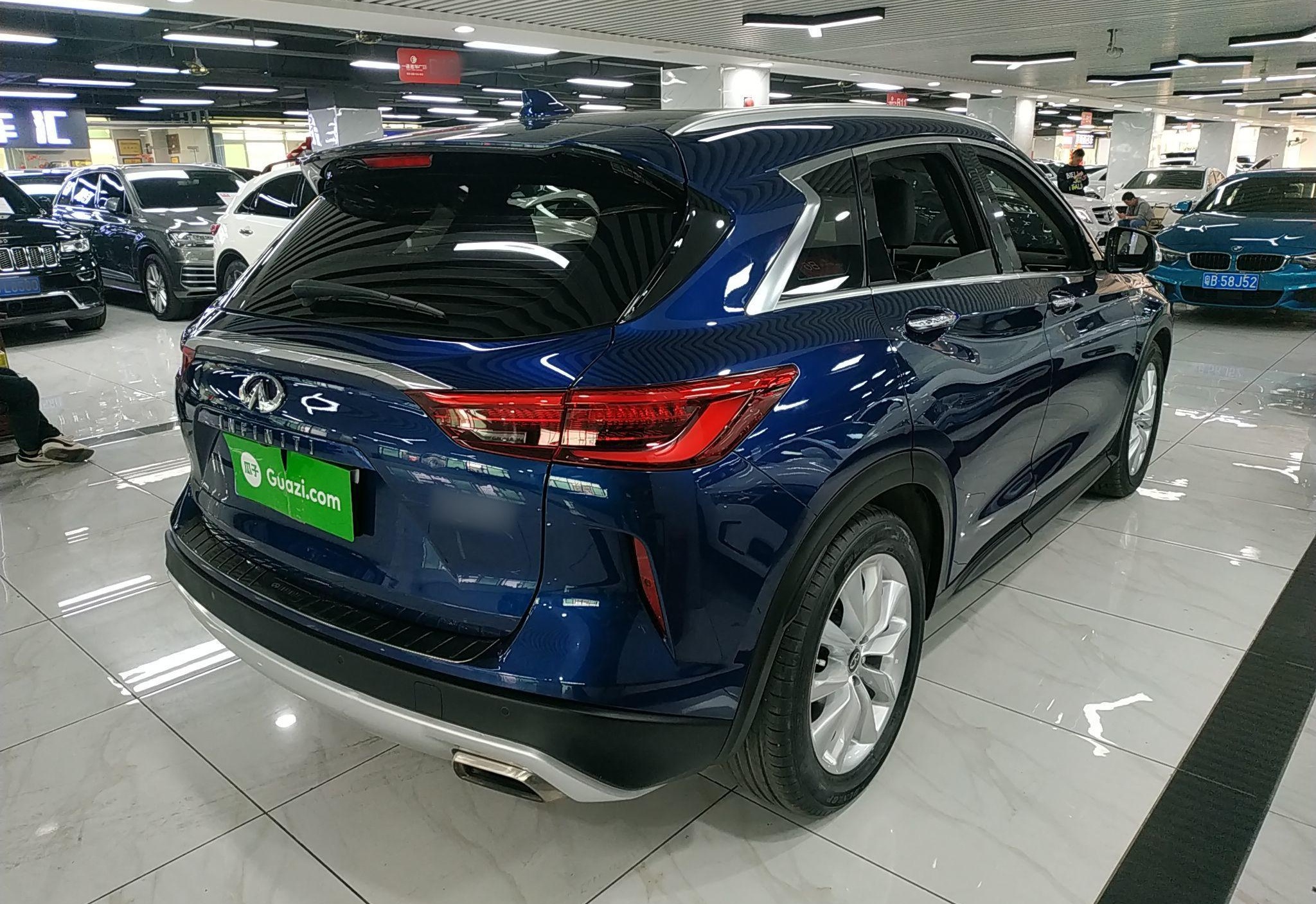 英菲尼迪QX50 2018款 2.0T 两驱时尚版