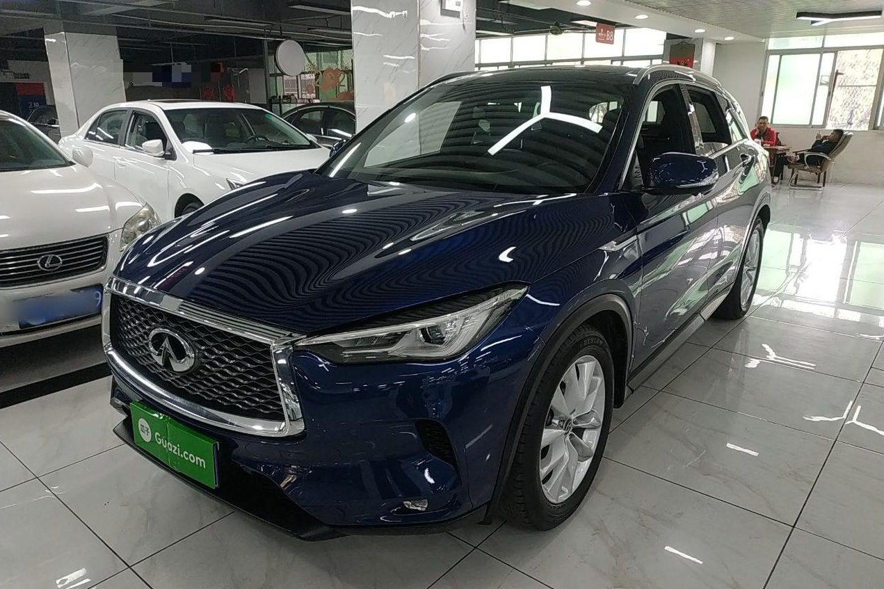 英菲尼迪QX50 2018款 2.0T 两驱时尚版