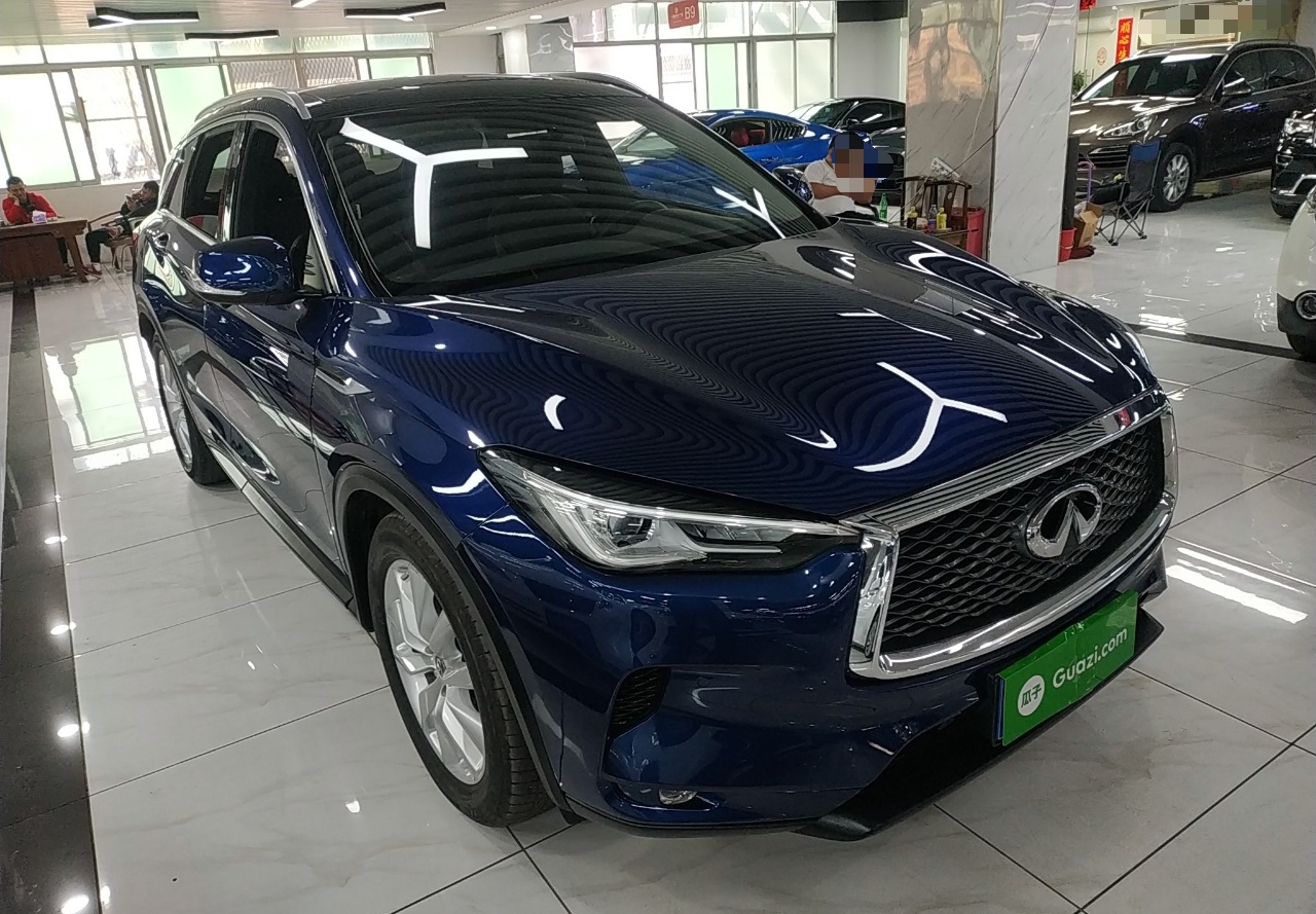 英菲尼迪QX50 2018款 2.0T 两驱时尚版