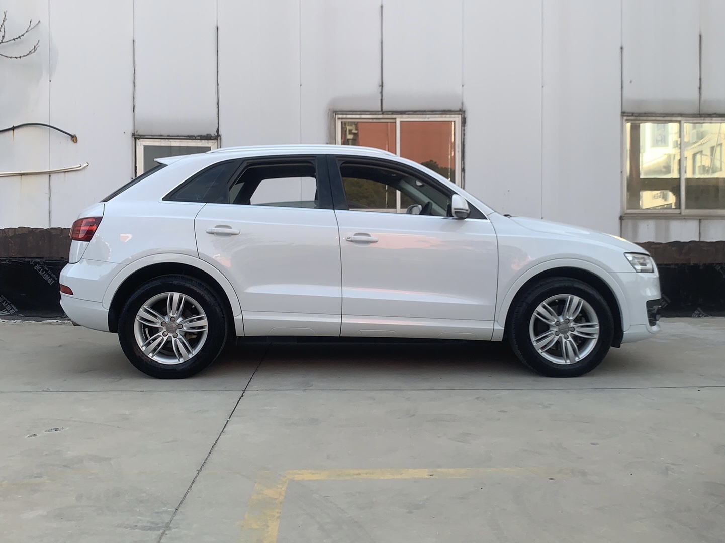 奥迪Q3 2013款 35 TFSI 舒适型