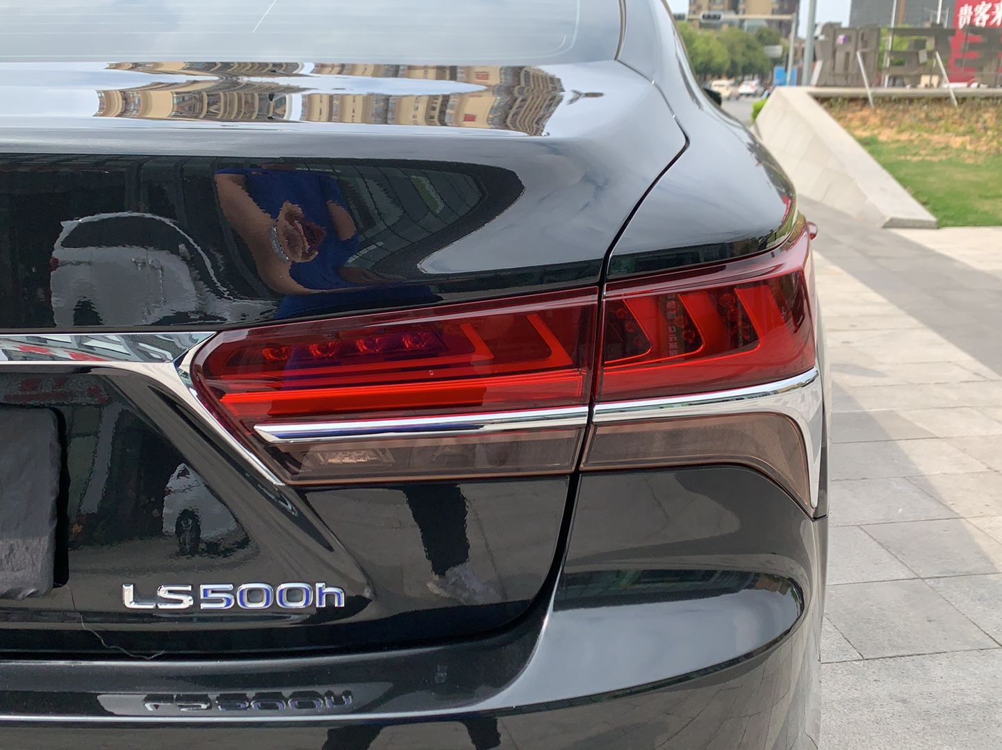 雷克萨斯LS 2018款 500h 行政版 国V