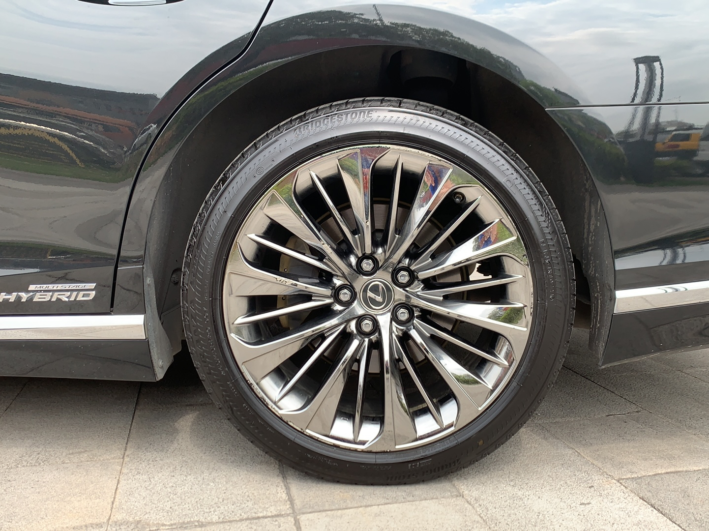 雷克萨斯LS 2018款 500h 行政版 国V