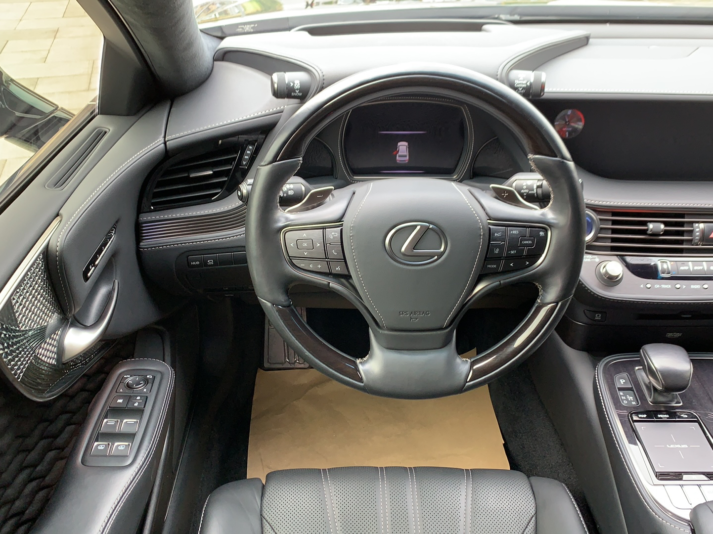 雷克萨斯LS 2018款 500h 行政版 国V