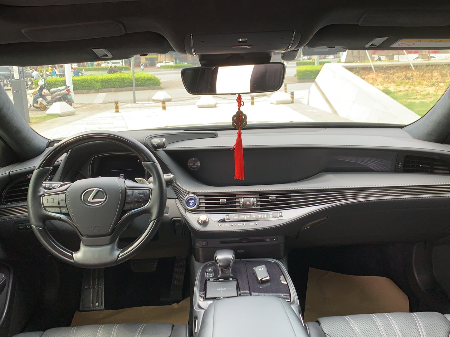 雷克萨斯LS 2018款 500h 行政版 国V