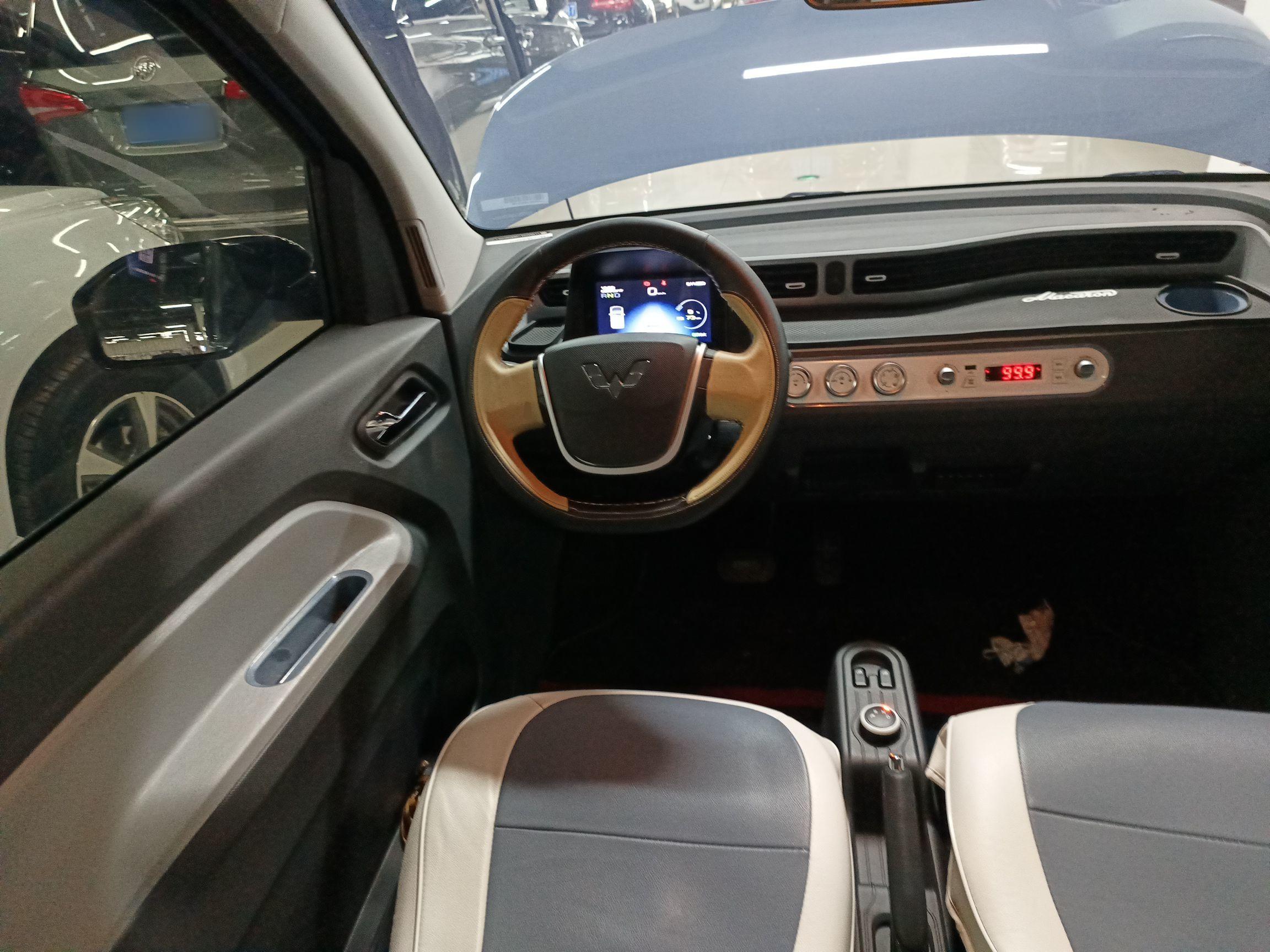 五菱汽车 宏光MINI EV 2021款 马卡龙时尚款 磷酸铁锂