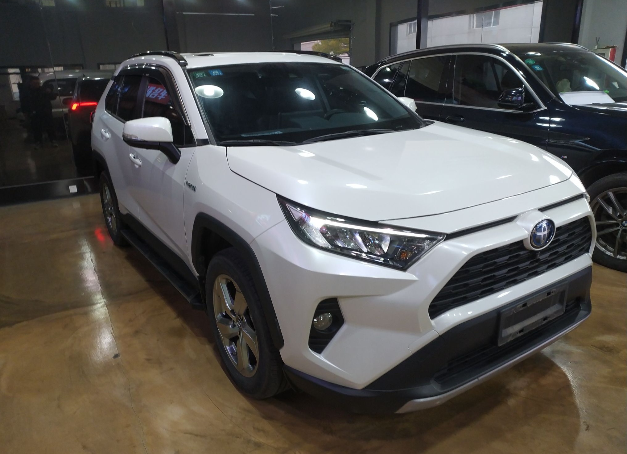 丰田 RAV4 2020款 双擎  2.5L CVT两驱精英版