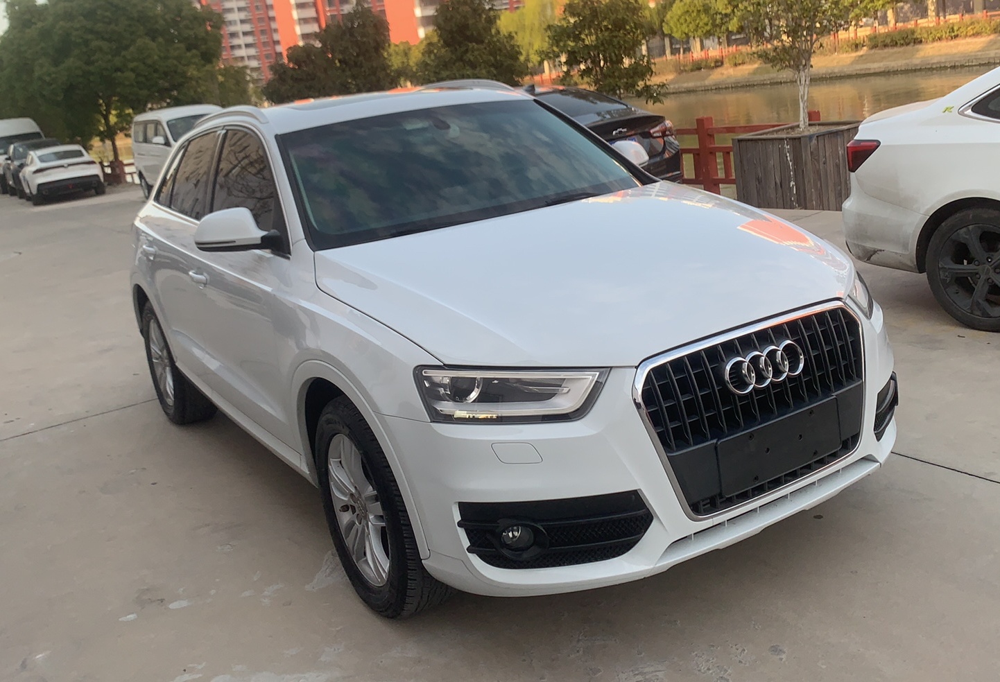 奥迪Q3 2013款 35 TFSI 舒适型