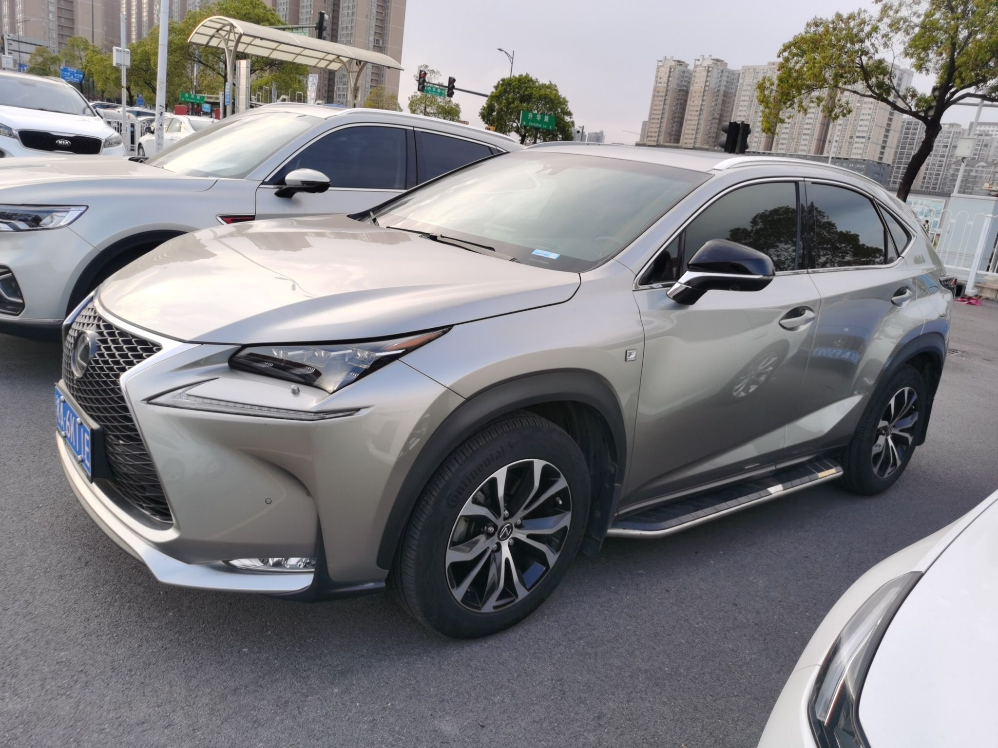 雷克萨斯NX 2015款 200t 全驱 F SPORT