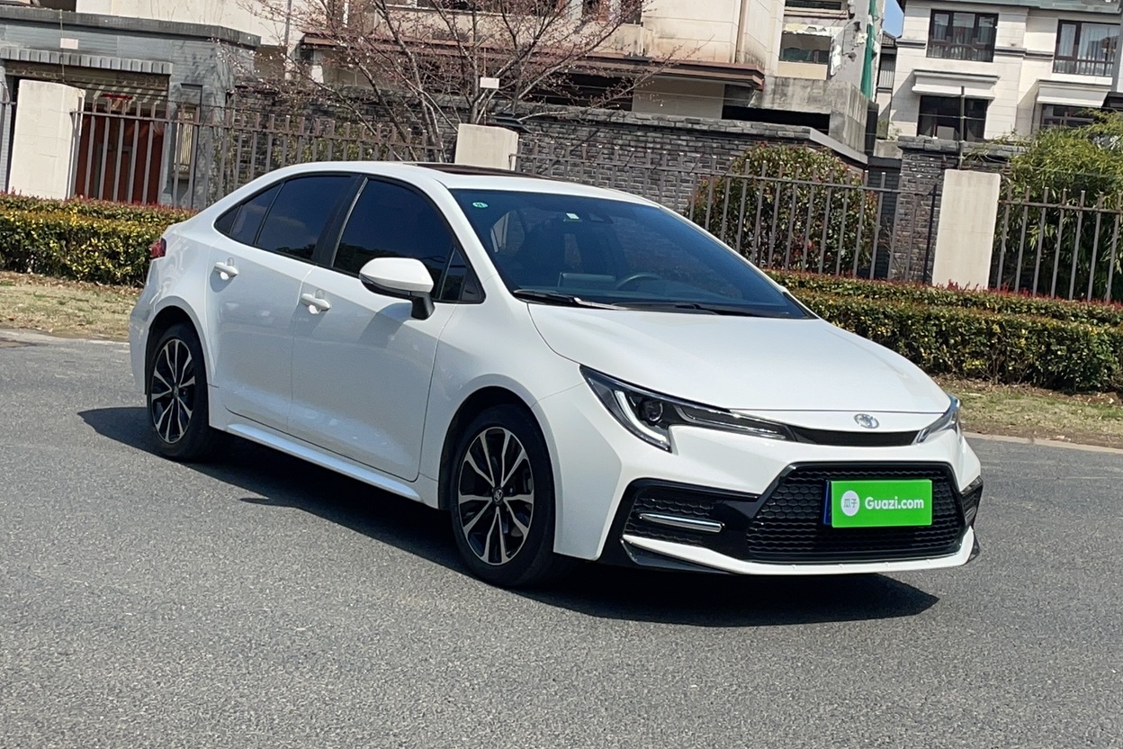 丰田 雷凌 2022款 185T CVT运动版