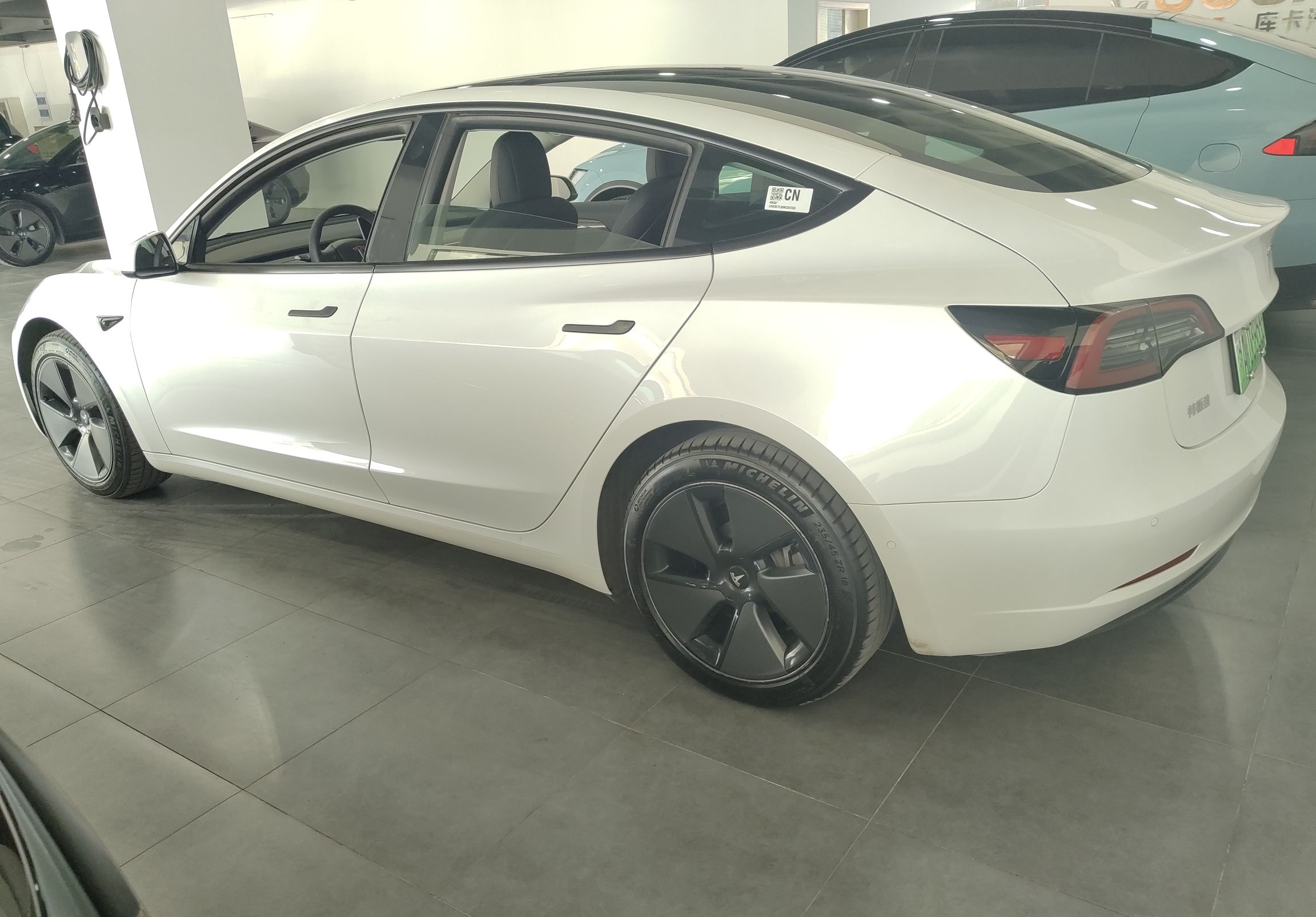 特斯拉 Model 3 2021款 标准续航后驱升级版 3D6