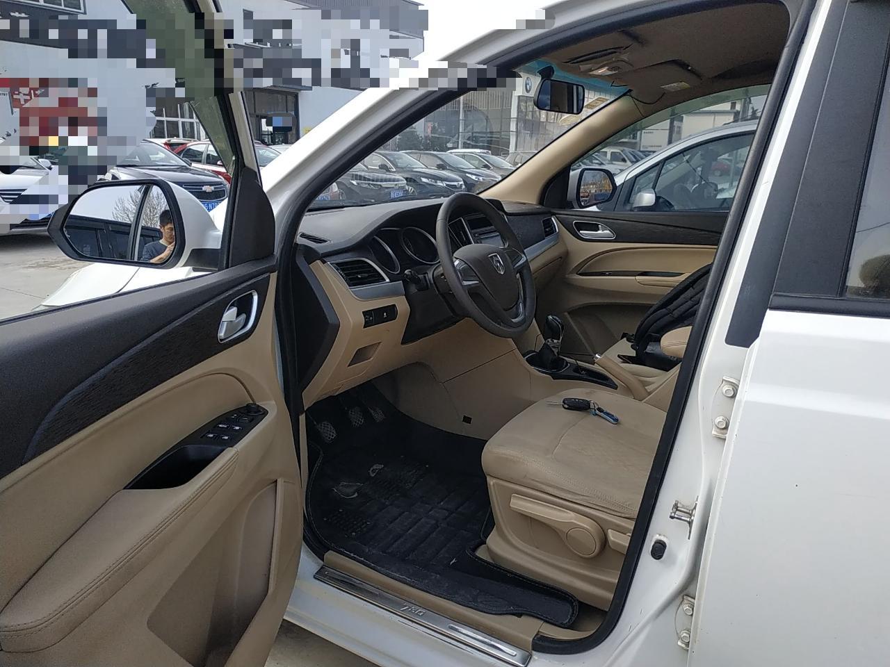 宝骏730 2016款 1.5L 手动标准型 7座