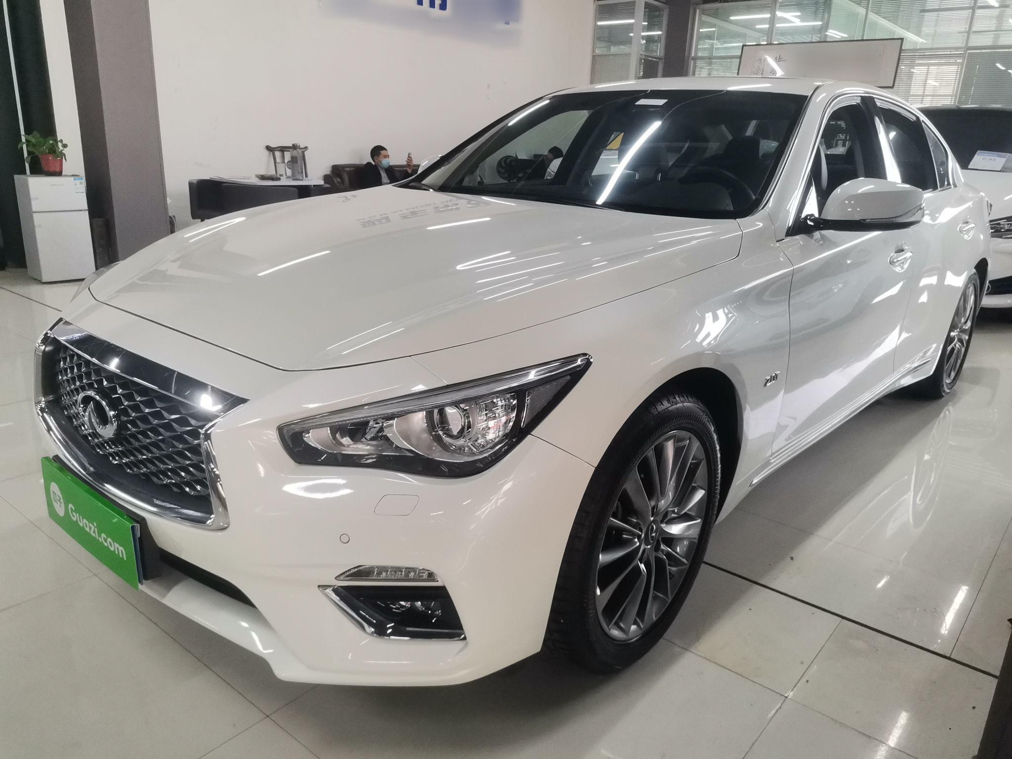 英菲尼迪Q50L 2021款 2.0T 逸享版