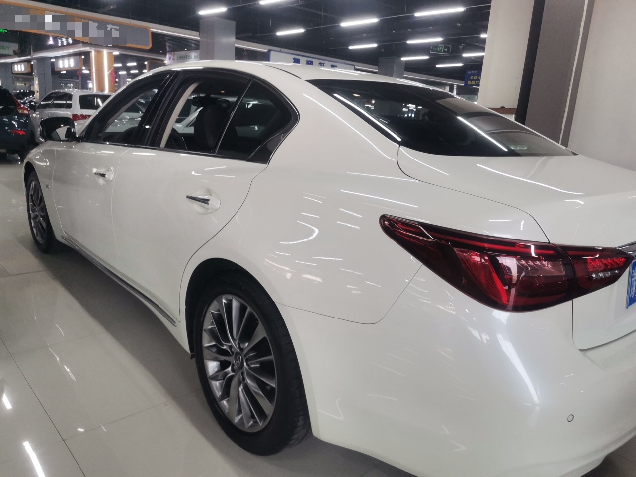 英菲尼迪Q50L 2021款 2.0T 逸享版