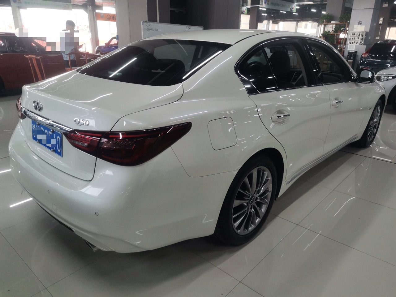 英菲尼迪Q50L 2021款 2.0T 逸享版