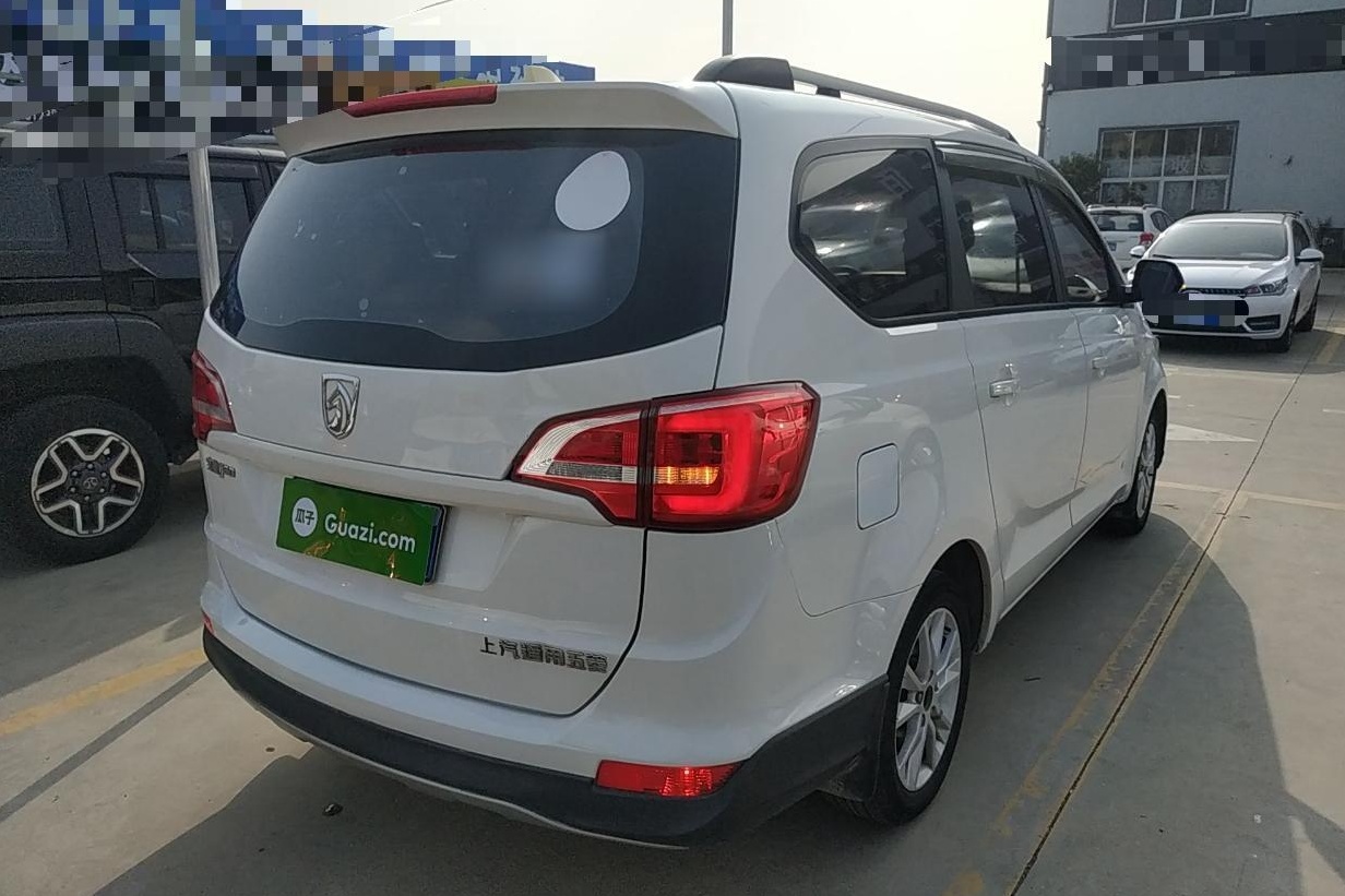 宝骏730 2016款 1.5L 手动标准型 7座