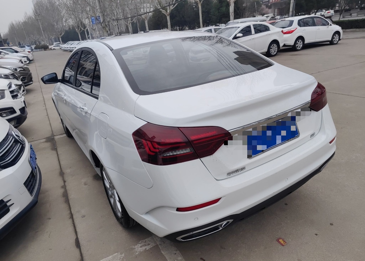 吉利汽车 帝豪 2021款 UP 1.5L CVT豪华型