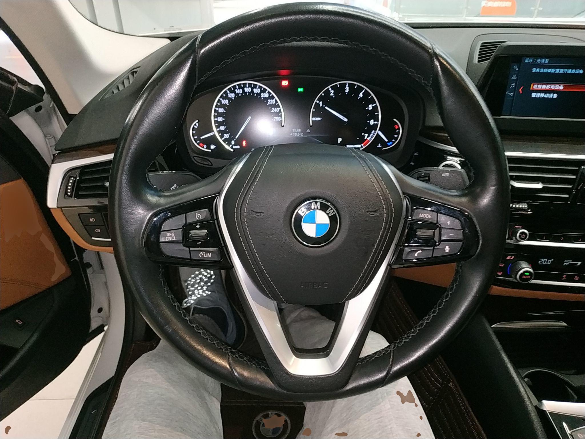 宝马5系 2018款 528Li 上市特别版