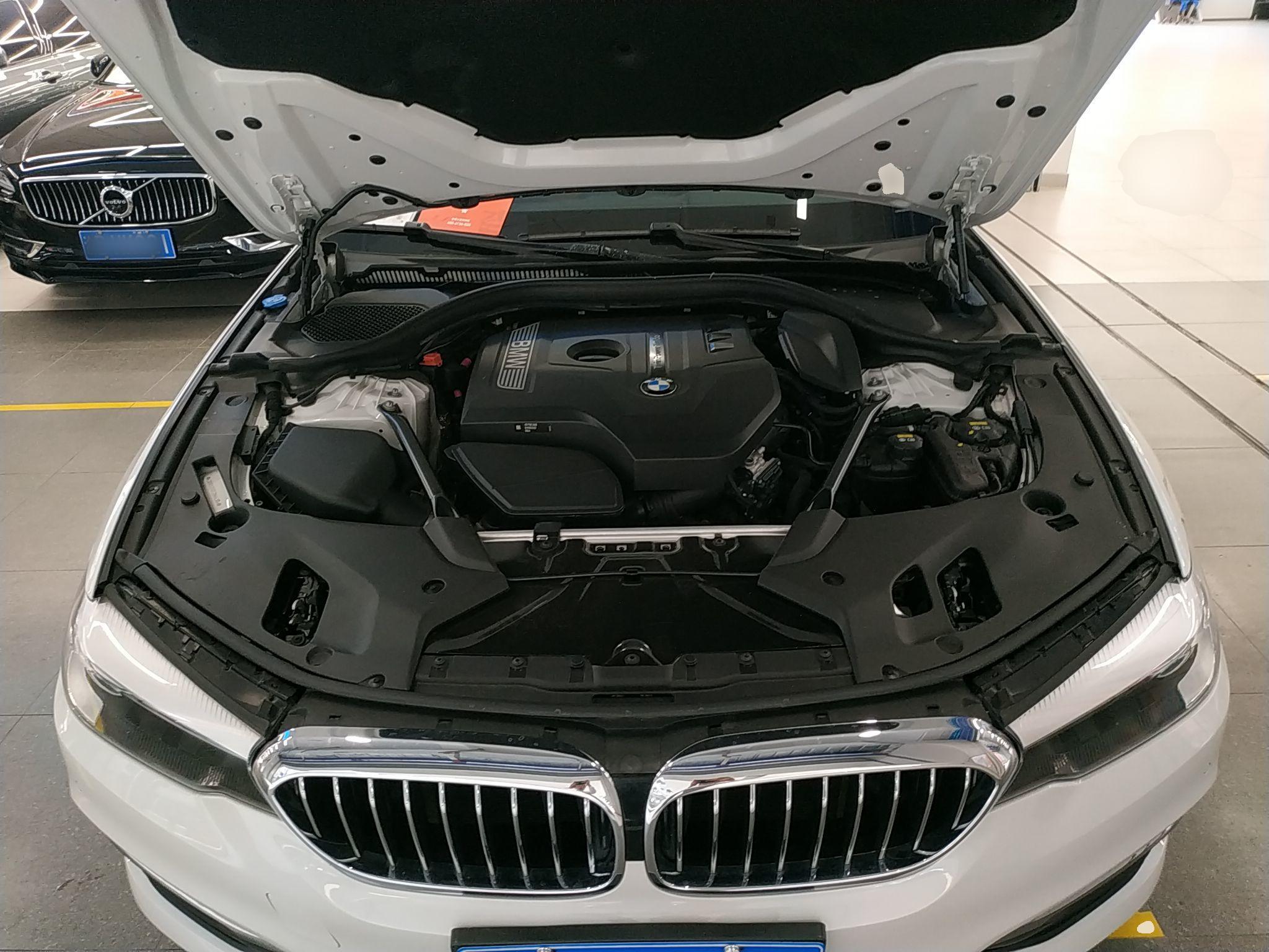 宝马5系 2018款 528Li 上市特别版