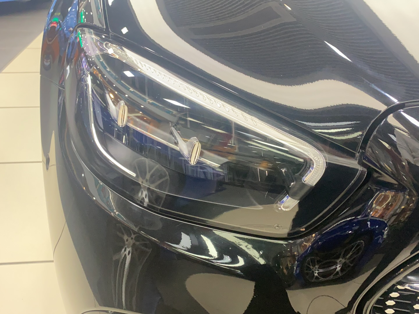 奔驰E级 2022款 改款二 E 300 L 运动豪华型