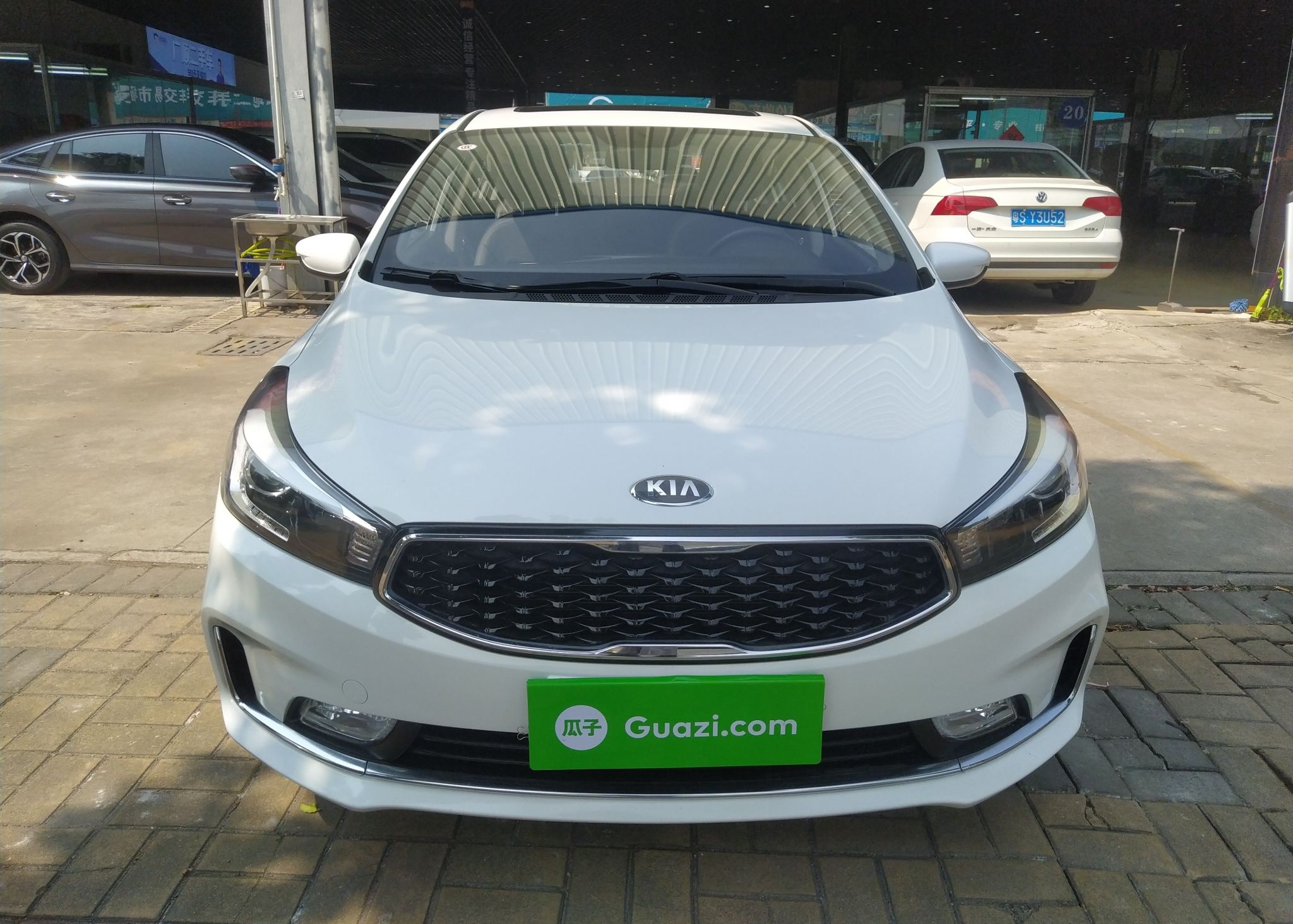 起亚K3 2016款 1.6L 自动天窗版