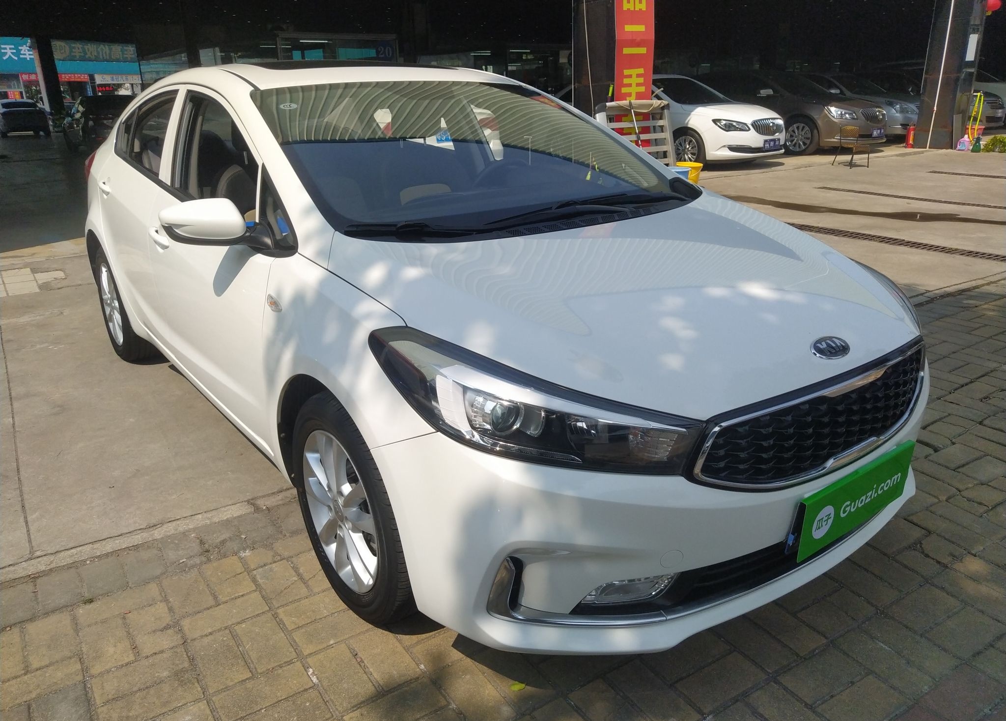 起亚K3 2016款 1.6L 自动天窗版